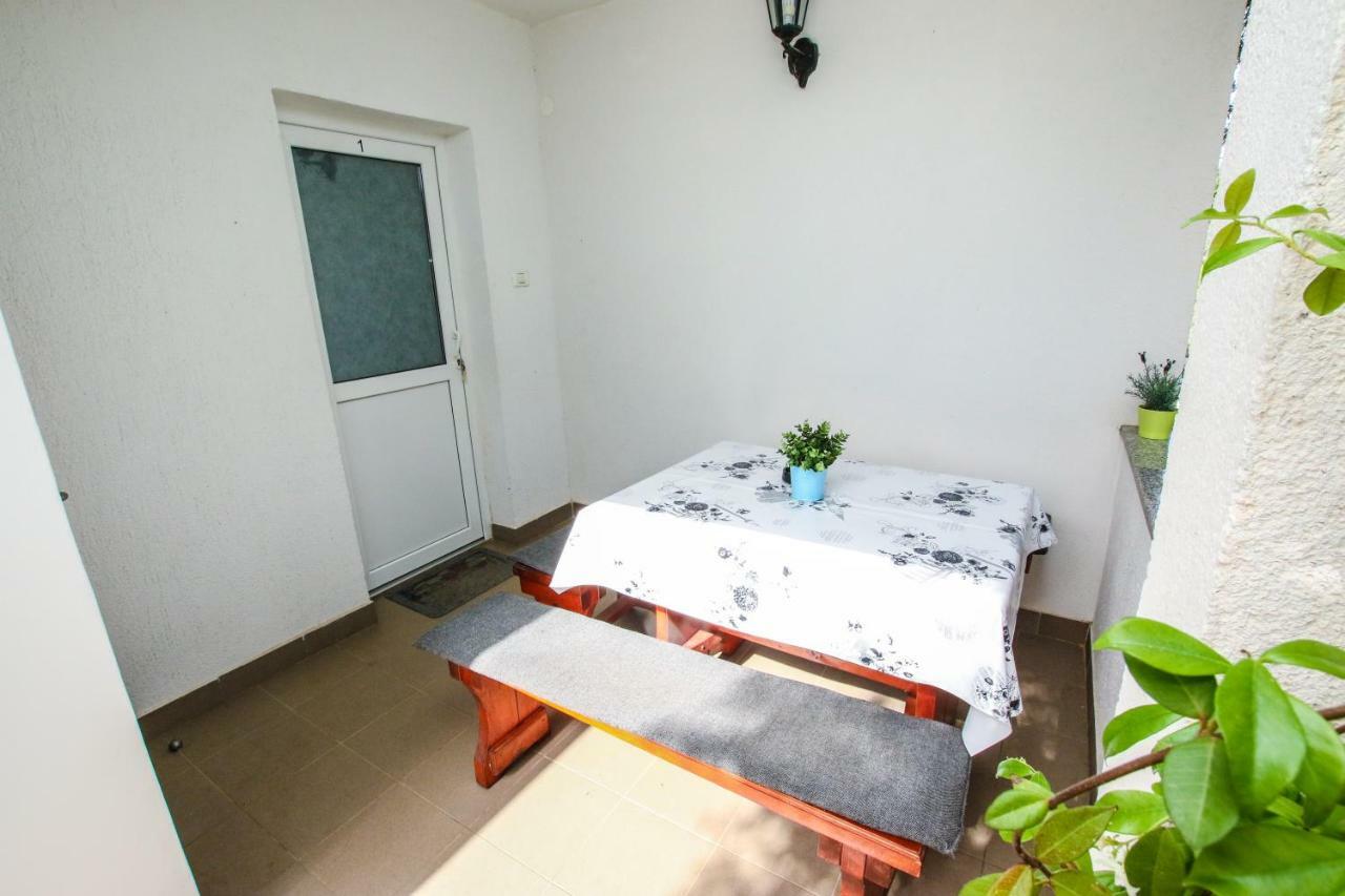 Apartments Vuceric 페로이 외부 사진